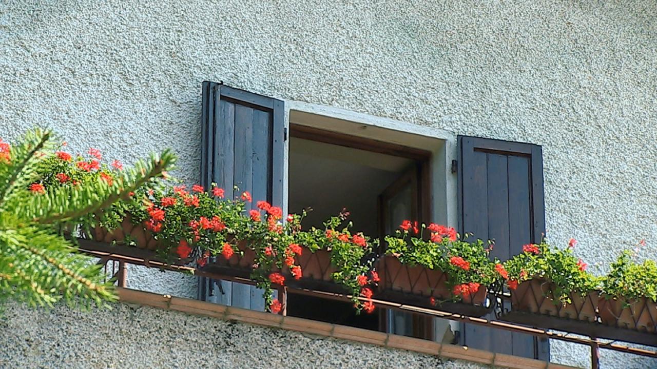 Hotel Rondanino Lanzo D'intelvi Exterior photo