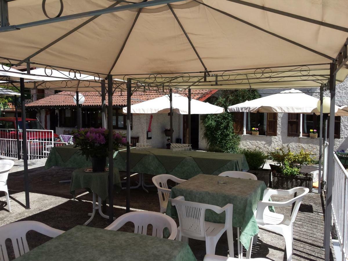 Hotel Rondanino Lanzo D'intelvi Exterior photo